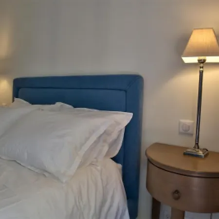 Sleeps 2 Wifi